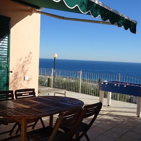 Villetta Sole Mare Santo Stefano al Mare Εξωτερικό φωτογραφία