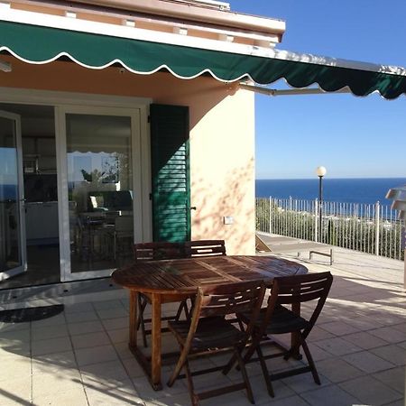 Villetta Sole Mare Santo Stefano al Mare Εξωτερικό φωτογραφία